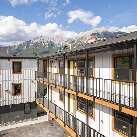Basecamp Suites Canmore Extérieur photo
