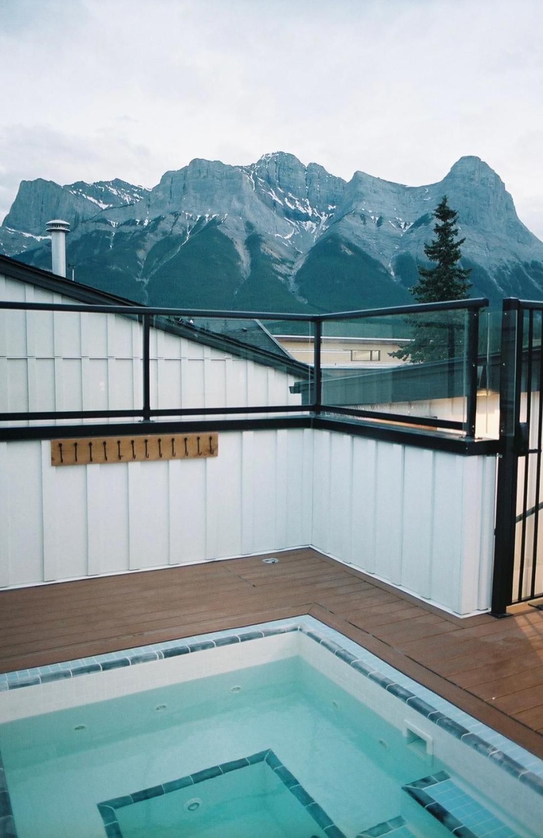 Basecamp Suites Canmore Extérieur photo